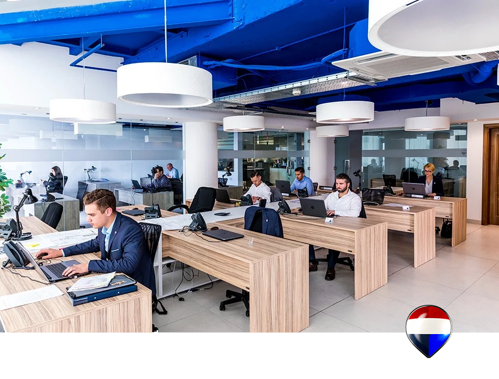 Oficina de agentes inmoniliarios remax